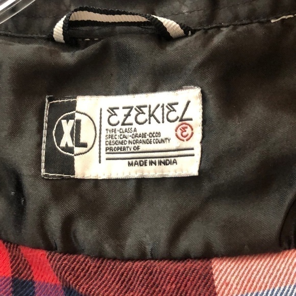 EZEKIEL RED & BLUE FLANNEL XL - Picture 2 of 7